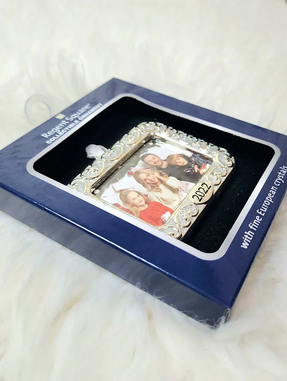 NIB Regent Square 2022 Photo Frame Christmas Ornament Silver Tone With Crystals